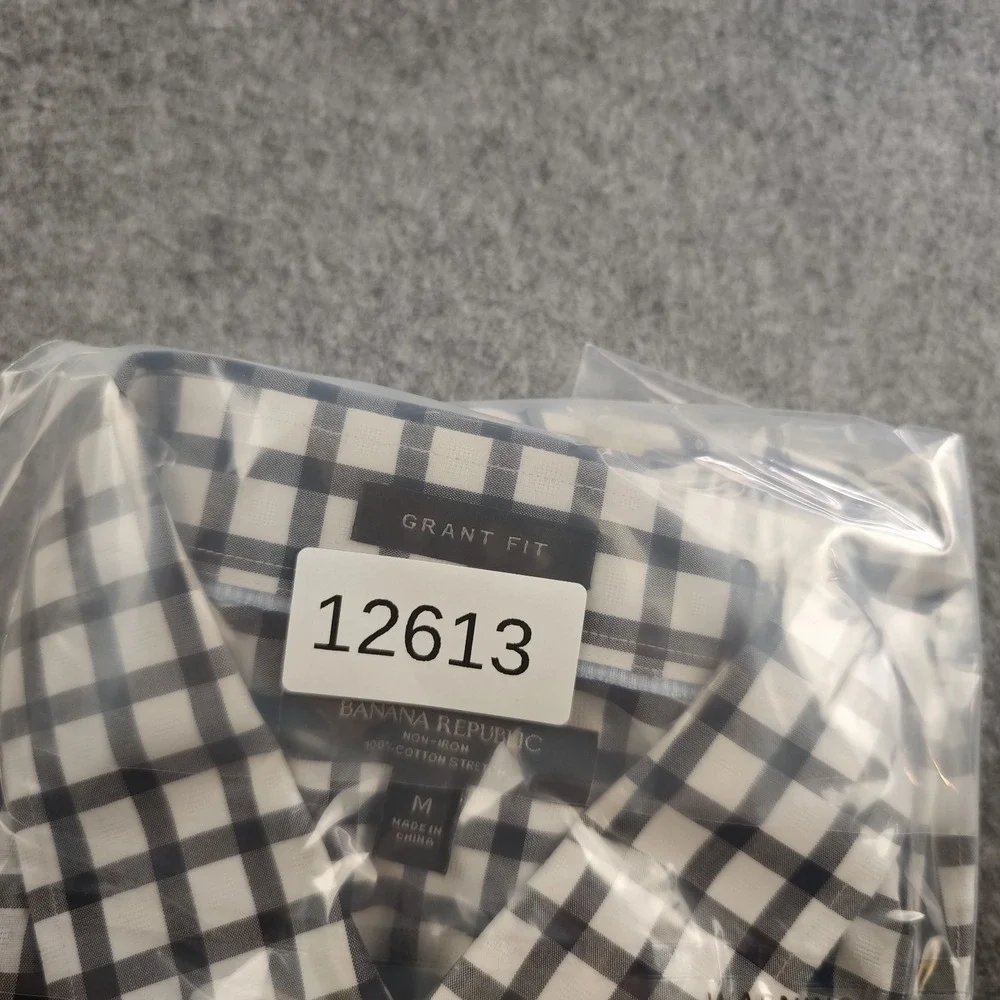 Banana Republic Shirt Mens Medium Grant Fit Non Iron Stretch White Blue Check